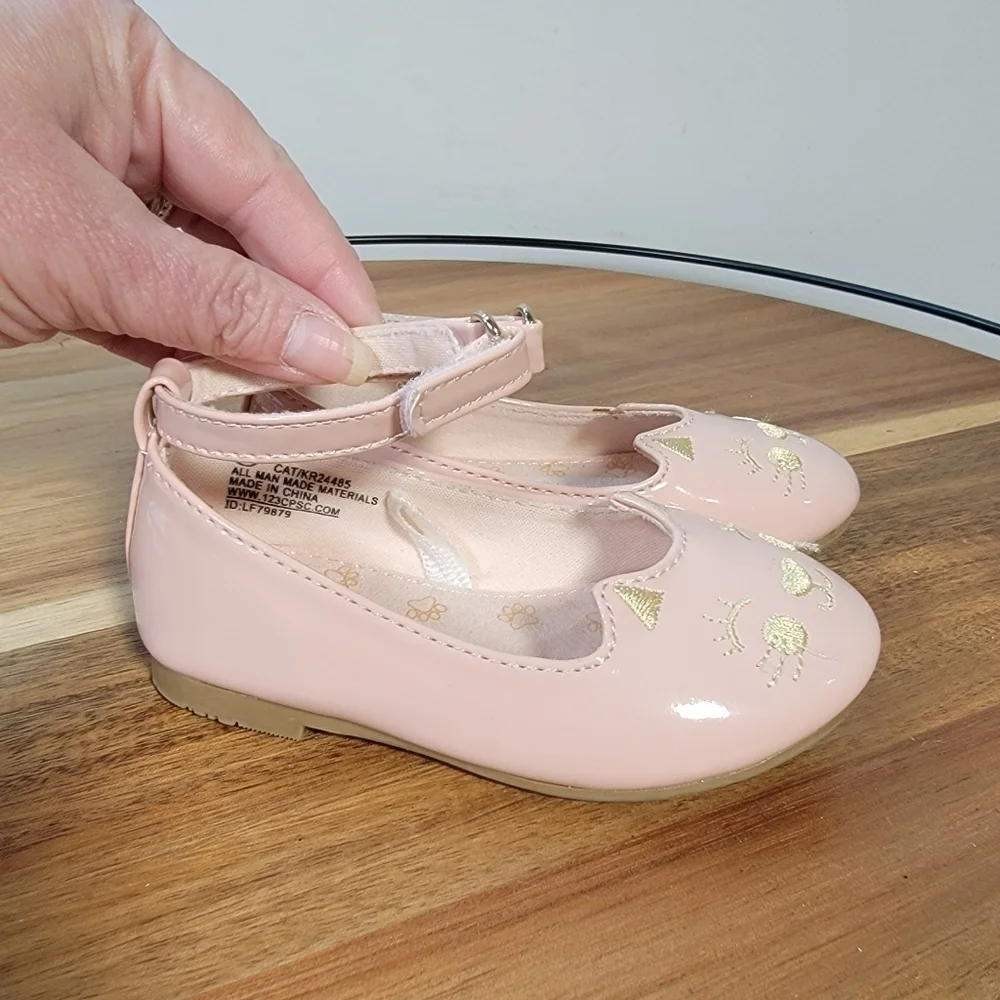 Seychelles Pink Vegan Patent Leather Kitty Cat Shoes Ankle Strap Size 5